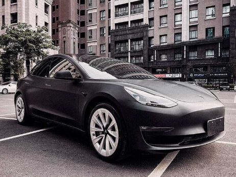 Matte Vinyl Car Wrap​ Lincoln